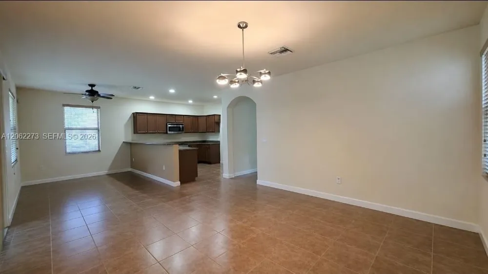 8890 W 33rd Ave Hialeah, FL 33018