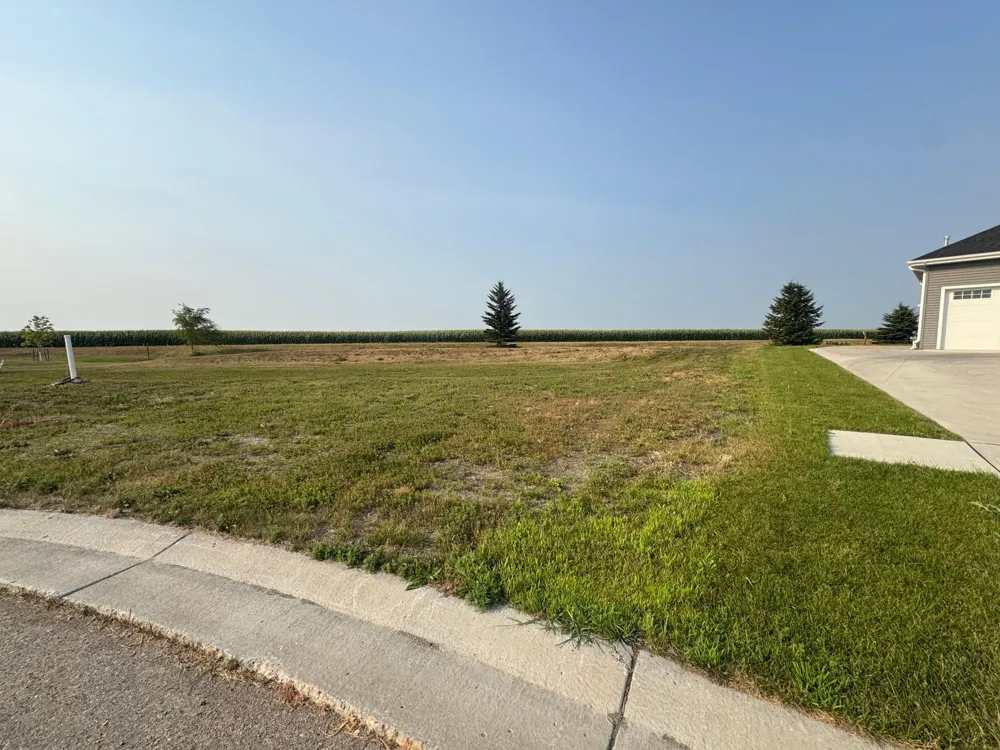 526 8th Street Casselton, ND 58012