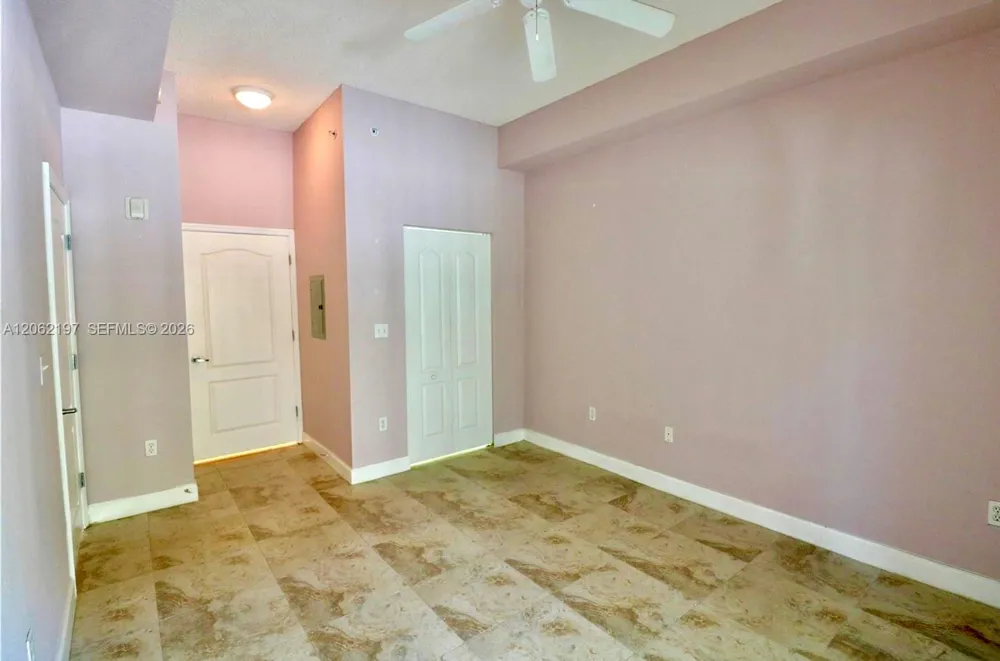 6001 SW 70th St #117 South Miami, FL 33143