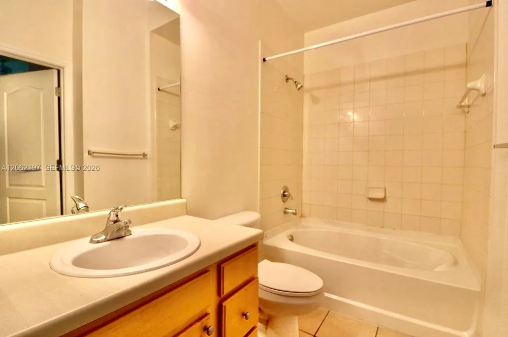 6001 SW 70th St #117 South Miami, FL 33143