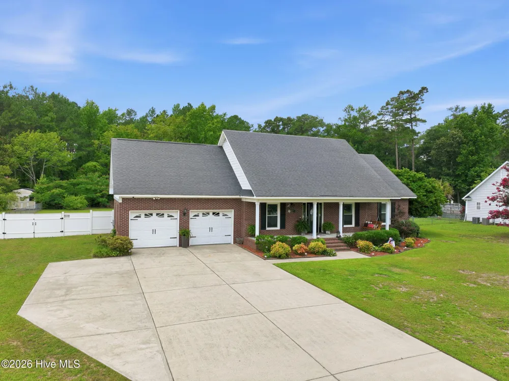 5829 Finish Line Drive Hope Mills, NC 28348