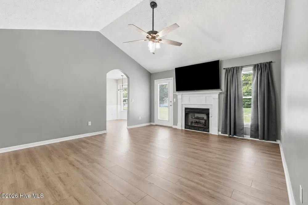 5829 Finish Line Drive Hope Mills, NC 28348
