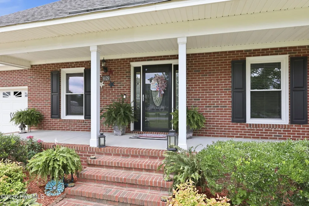 5829 Finish Line Drive Hope Mills, NC 28348