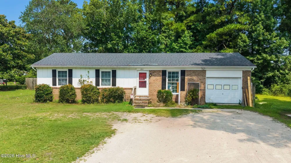 211 Nunn Street Havelock, NC 28532
