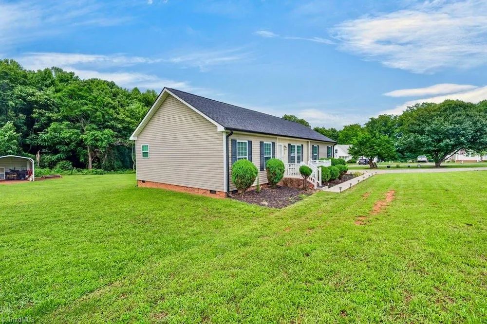 1018 Carson James Drive Boonville, NC 27011
