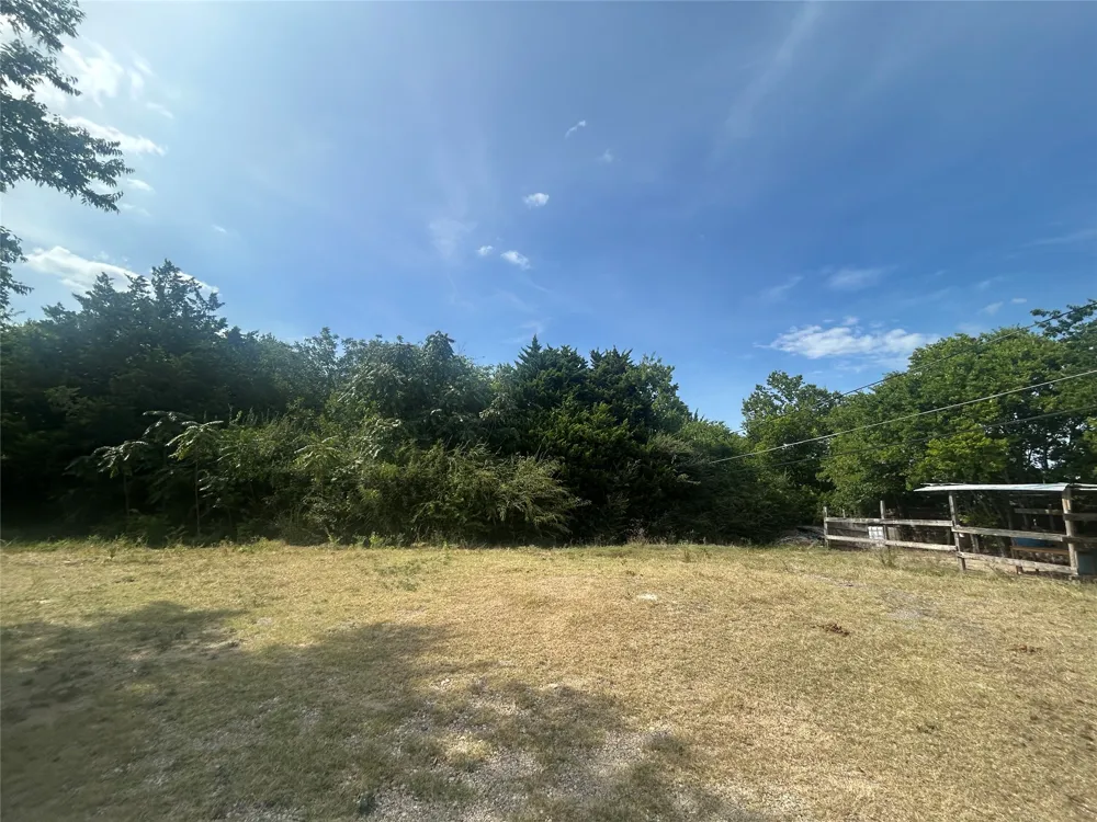 5747 Johnson Lane Dallas, TX 75241