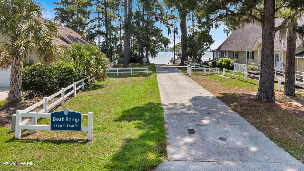 202 Grays Lane Elizabethtown, NC 28337