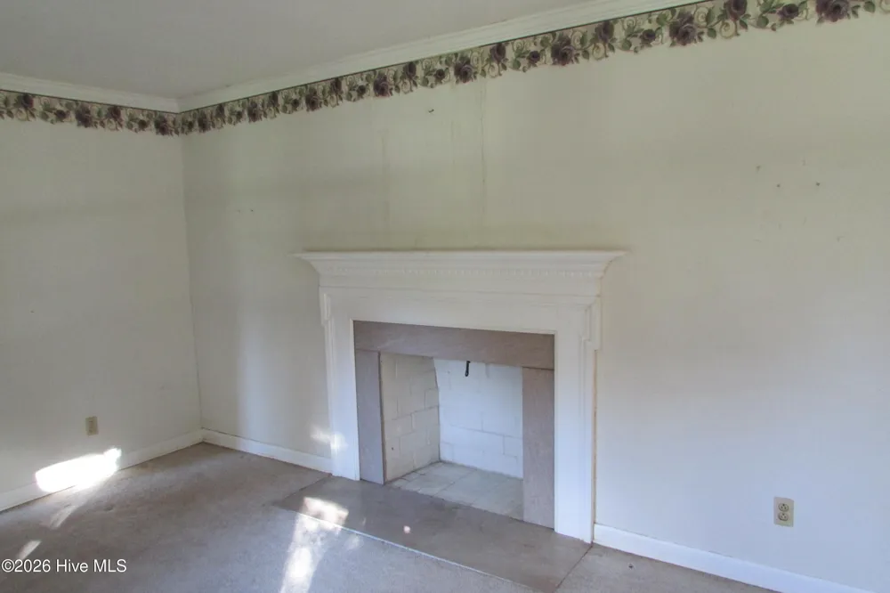 1102 Isaac Weeks Road Clinton, NC 28328