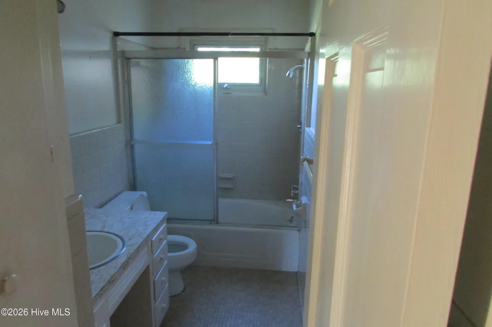 1102 Isaac Weeks Road Clinton, NC 28328