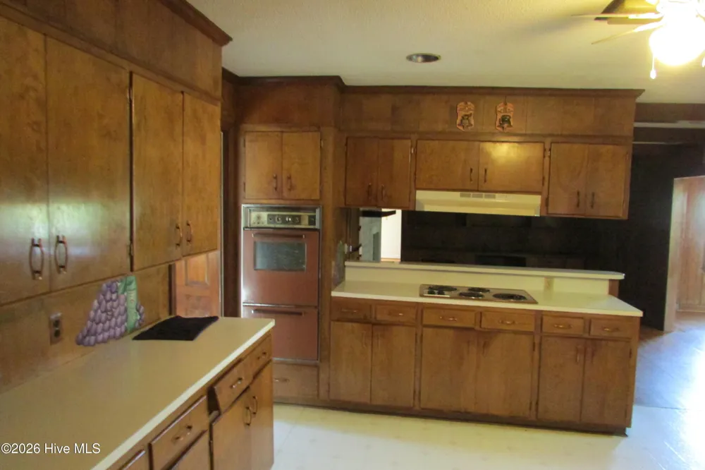 1102 Isaac Weeks Road Clinton, NC 28328