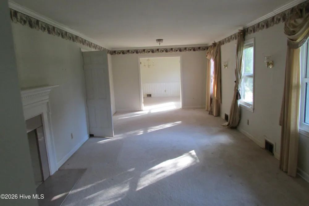 1102 Isaac Weeks Road Clinton, NC 28328