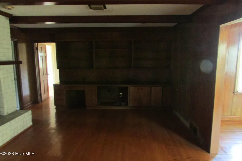 1102 Isaac Weeks Road Clinton, NC 28328