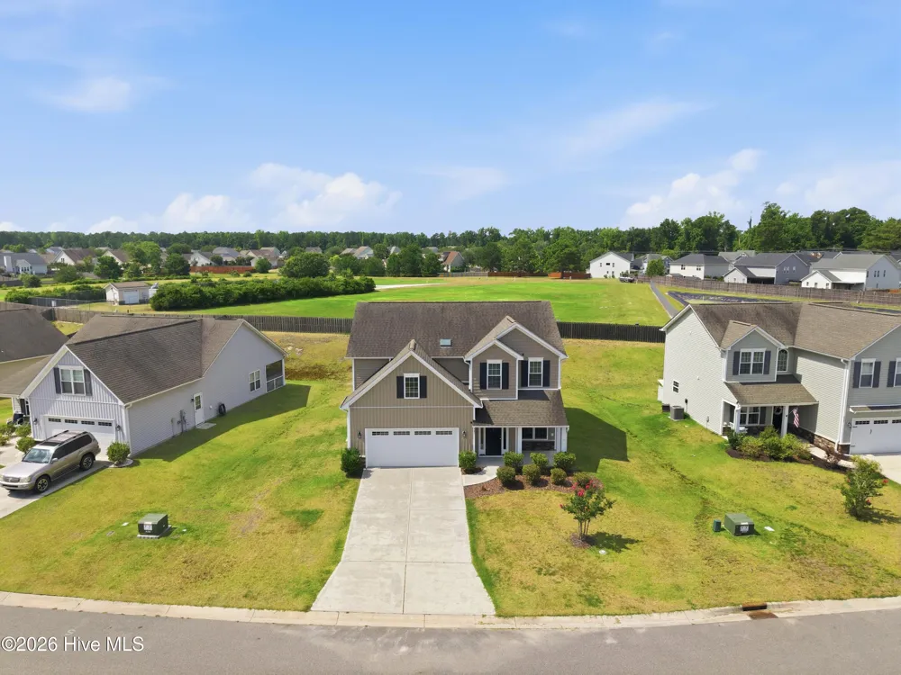 447 Avendale Drive Rocky Point, NC 28457