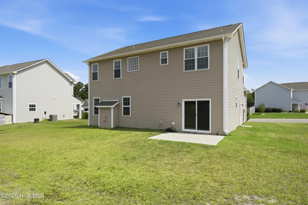 447 Avendale Drive Rocky Point, NC 28457