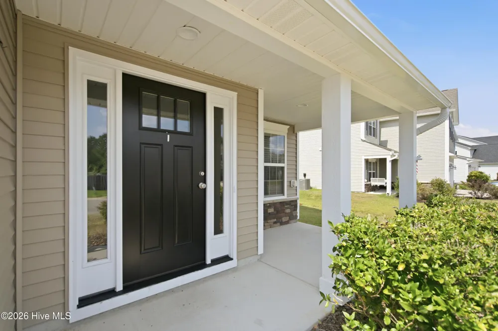 447 Avendale Drive Rocky Point, NC 28457