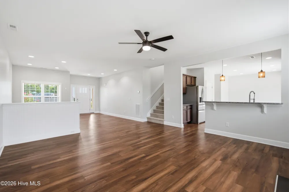 447 Avendale Drive Rocky Point, NC 28457
