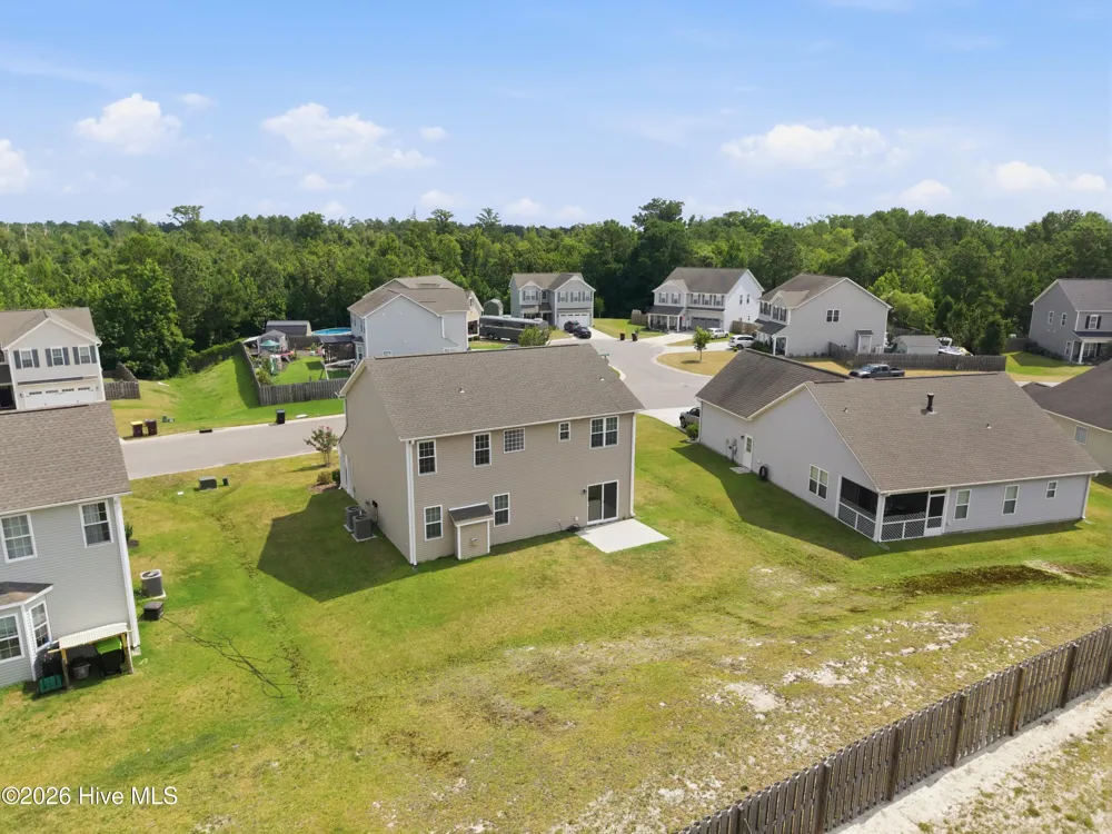 447 Avendale Drive Rocky Point, NC 28457