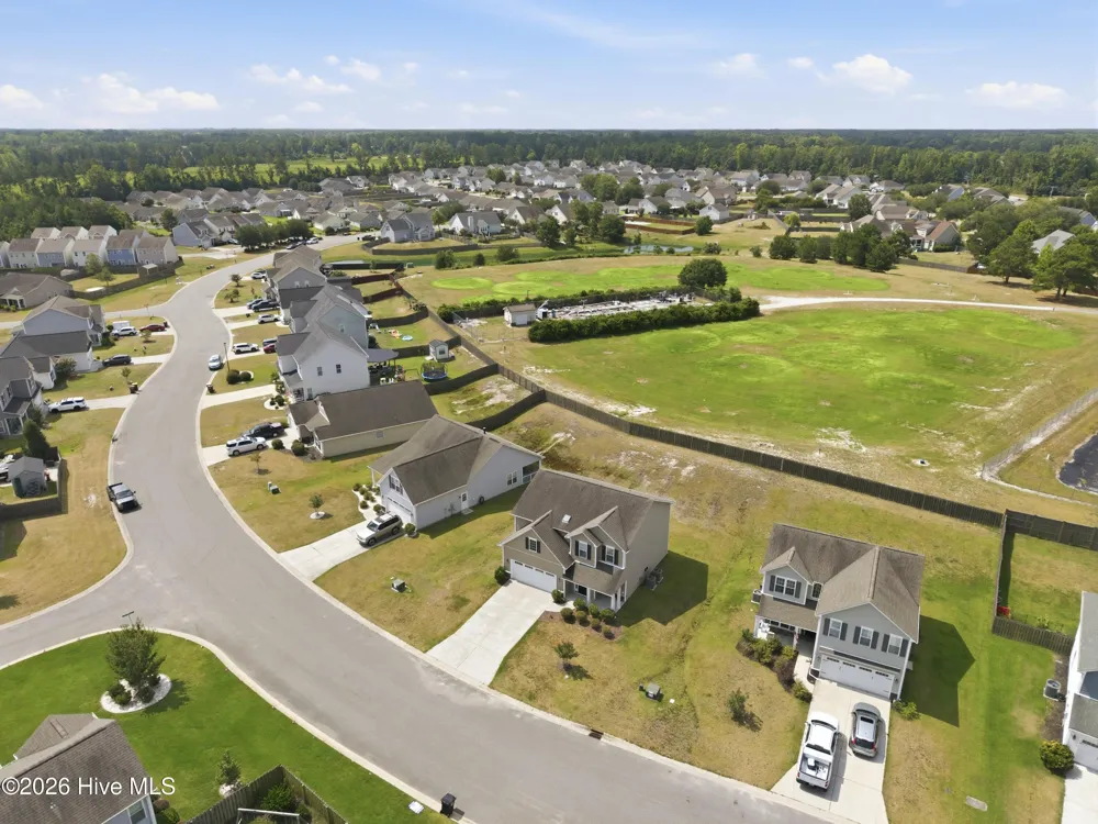 447 Avendale Drive Rocky Point, NC 28457