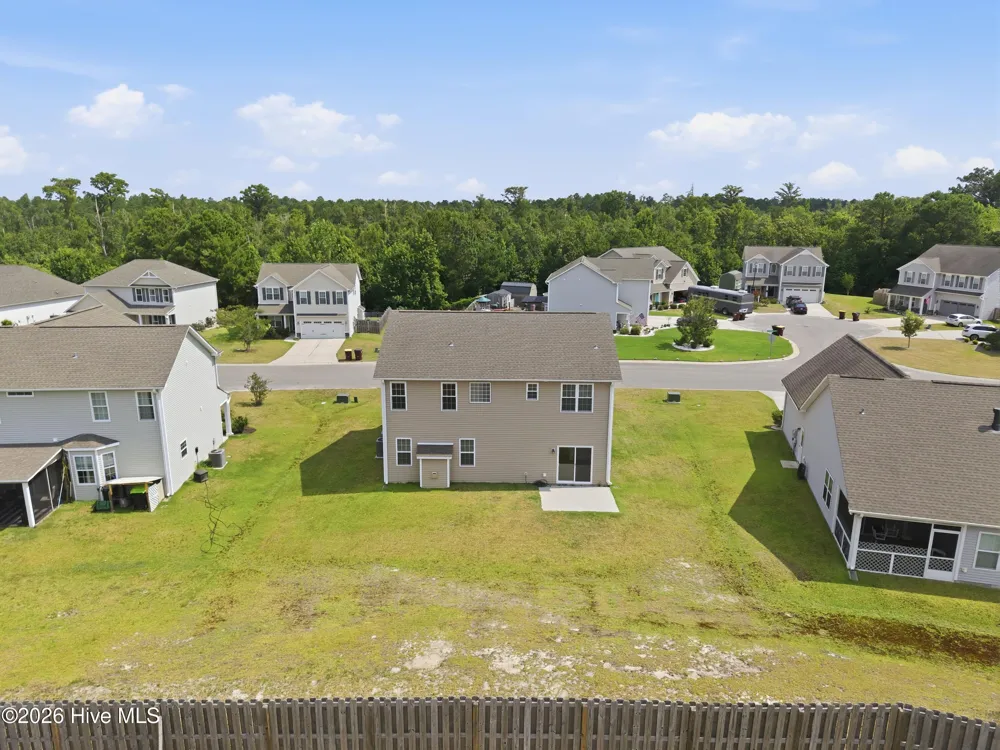 447 Avendale Drive Rocky Point, NC 28457