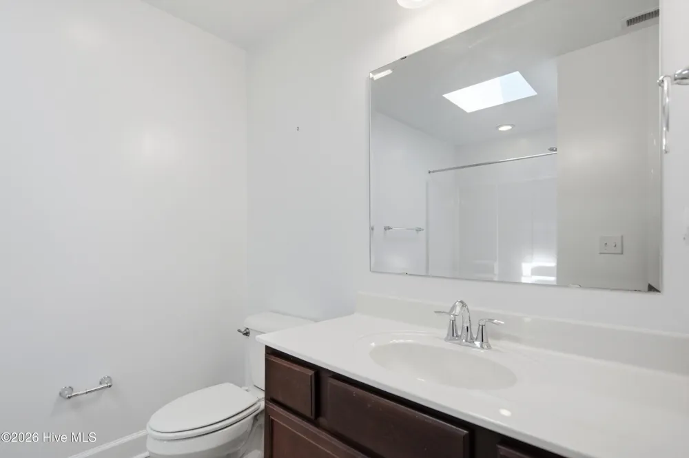 447 Avendale Drive Rocky Point, NC 28457