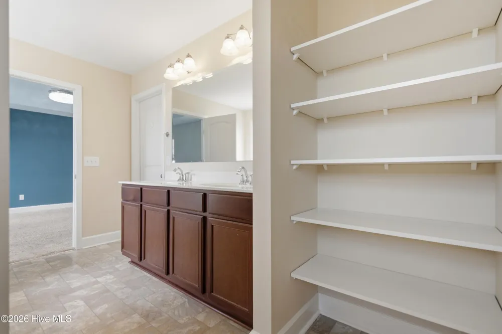 447 Avendale Drive Rocky Point, NC 28457