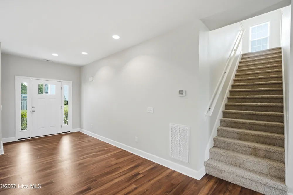447 Avendale Drive Rocky Point, NC 28457