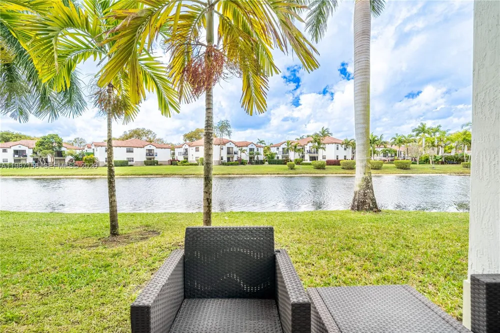 11674 SW 13th Ln #1674 Pembroke Pines, FL 33025