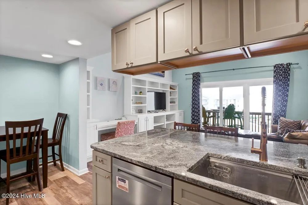 918 /235 New River Drive #235 Surf City, NC 28445