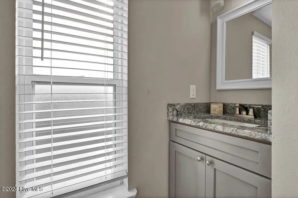 918 /235 New River Drive #235 Surf City, NC 28445