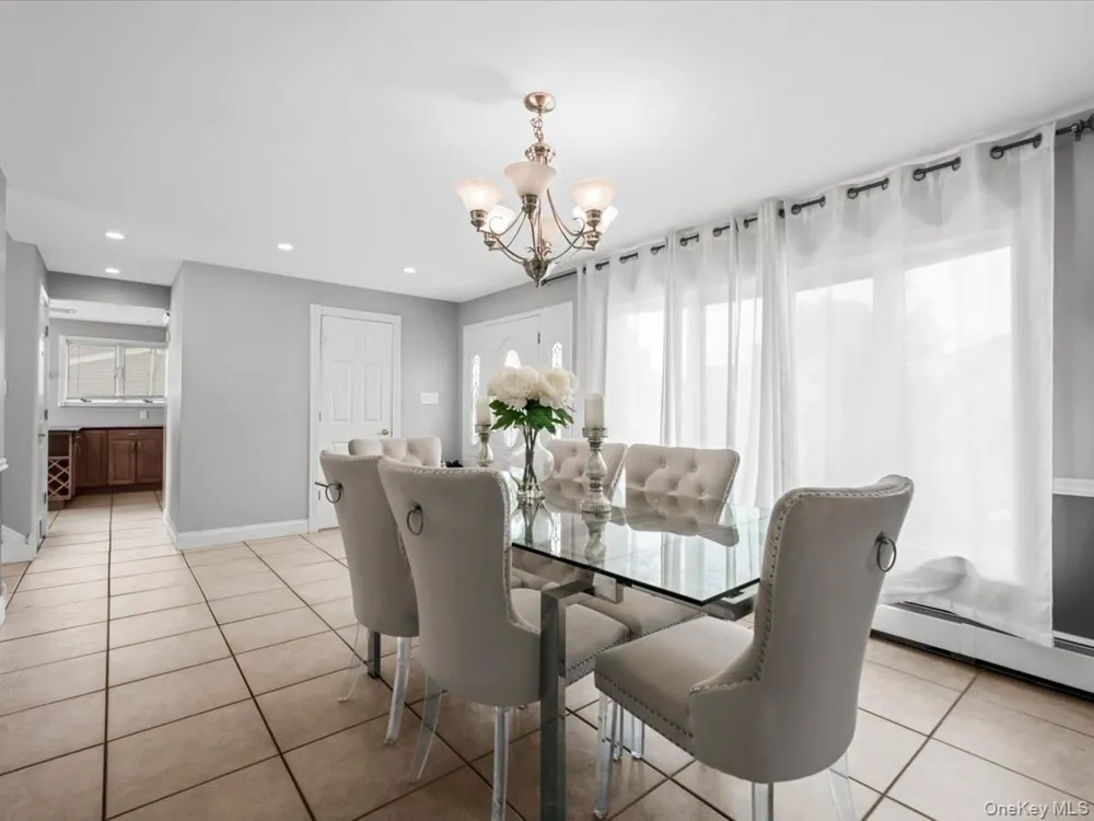 301 W 22nd Street Deer Park, NY 11729