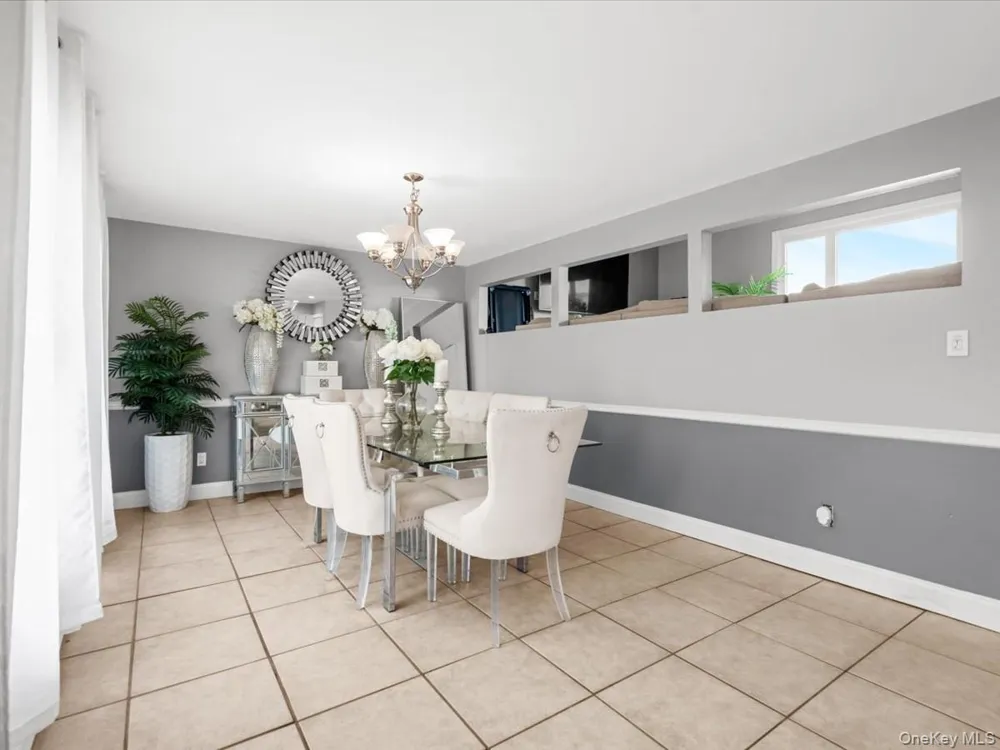 301 W 22nd Street Deer Park, NY 11729