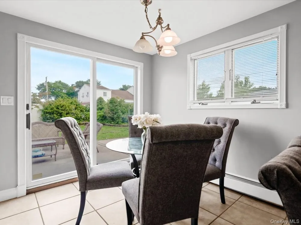 301 W 22nd Street Deer Park, NY 11729