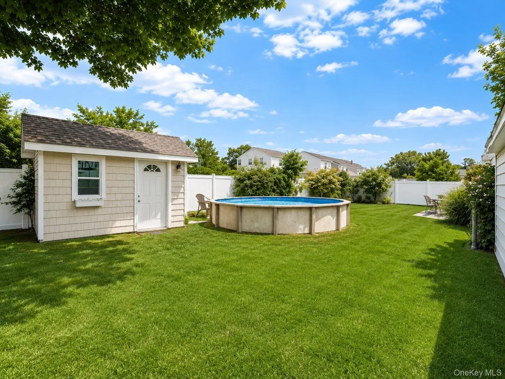 301 W 22nd Street Deer Park, NY 11729