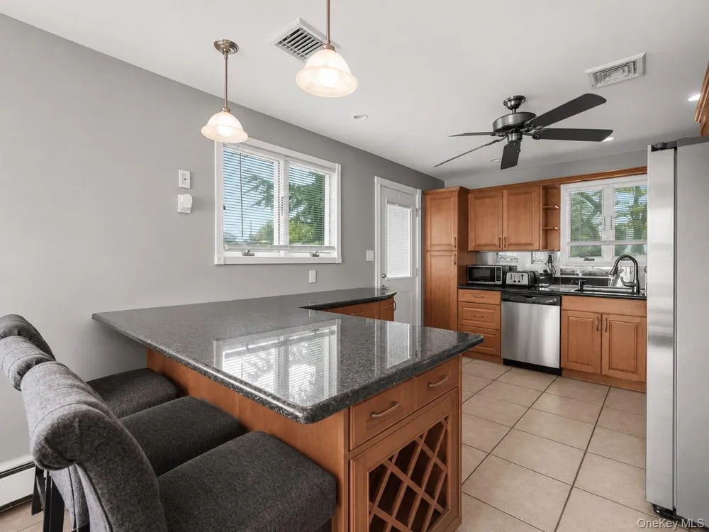 301 W 22nd Street Deer Park, NY 11729