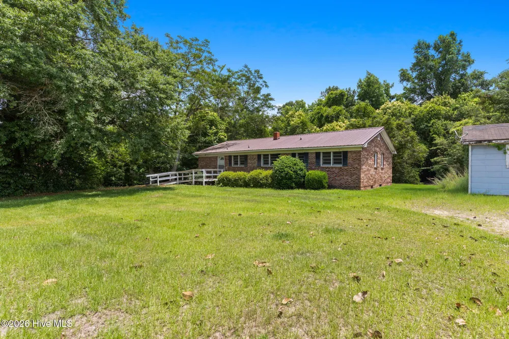 34 Elm Loop Lane Whiteville, NC 28472