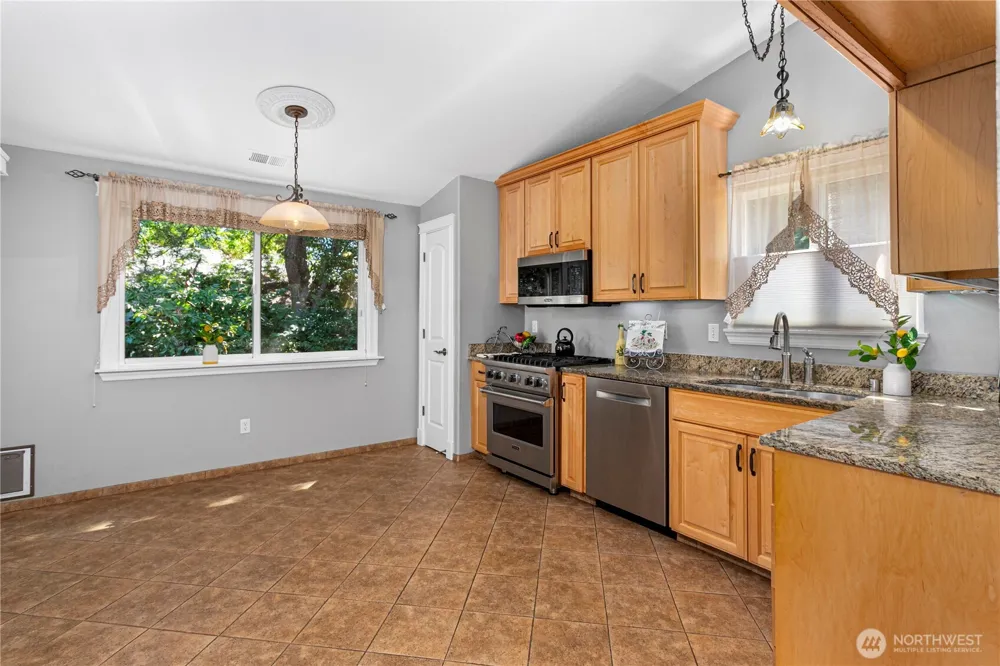 10415 NE 43rd Avenue Vancouver, WA 98686