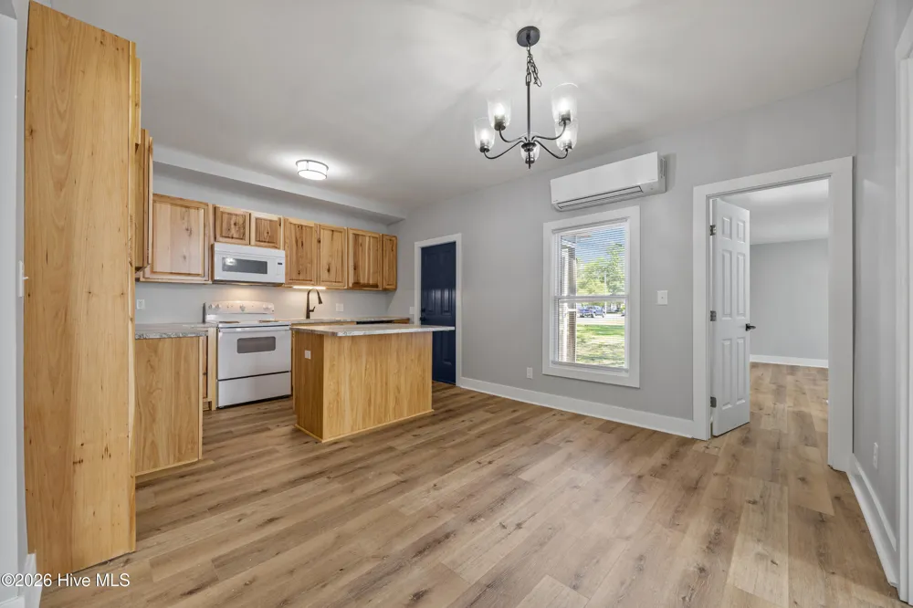 723 Market Street Washington, NC 27889