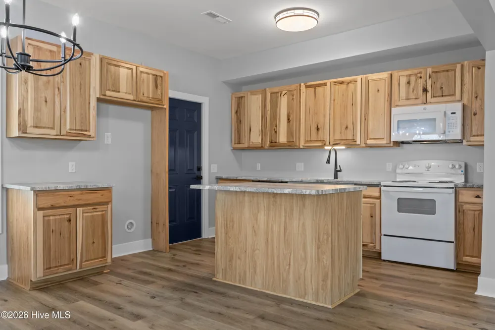 723 Market Street Washington, NC 27889