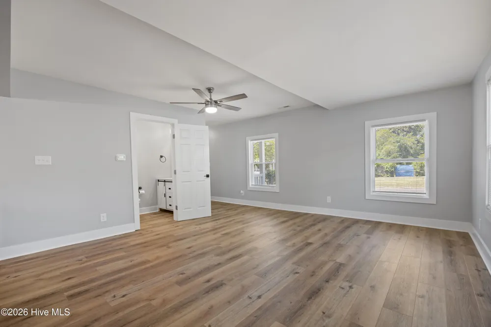 723 Market Street Washington, NC 27889
