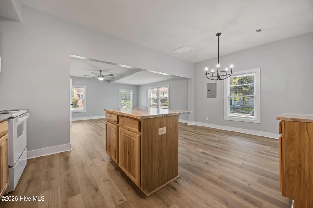 723 Market Street Washington, NC 27889
