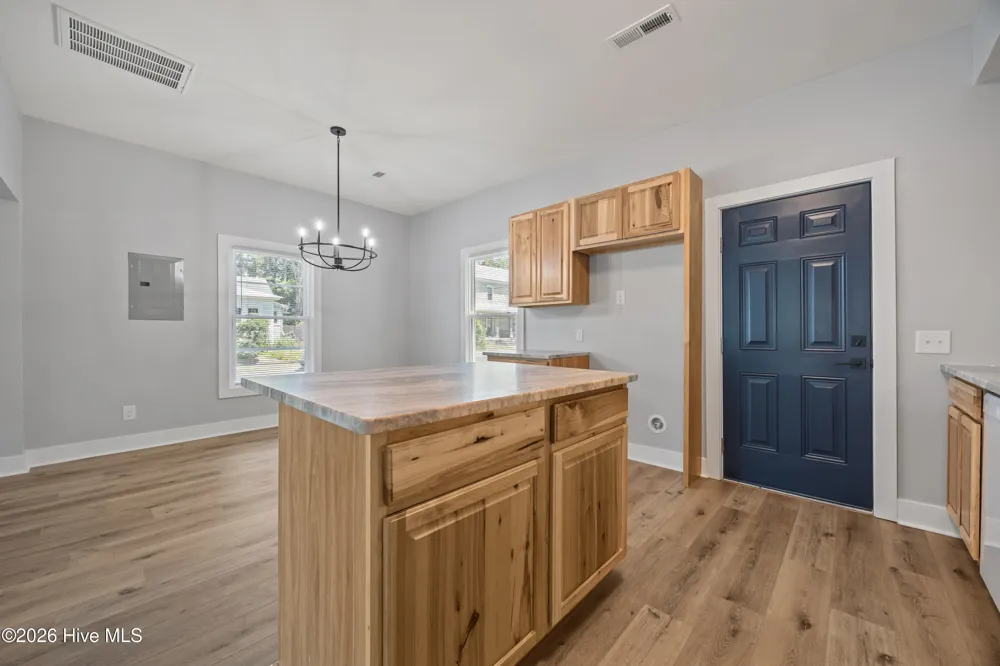 723 Market Street Washington, NC 27889