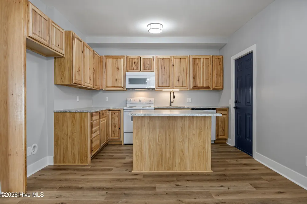 723 Market Street Washington, NC 27889