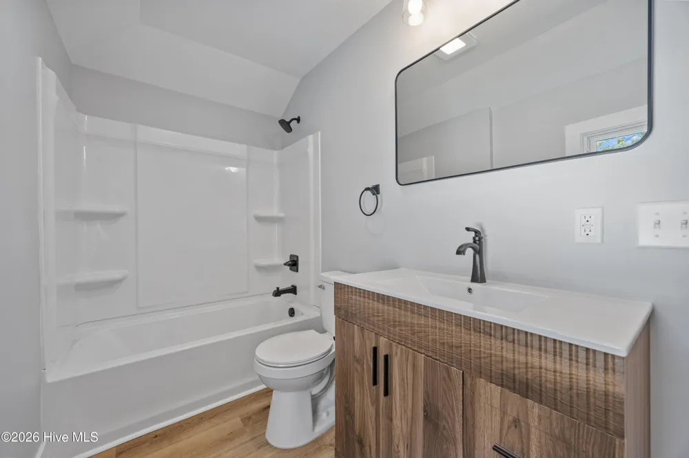723 Market Street Washington, NC 27889
