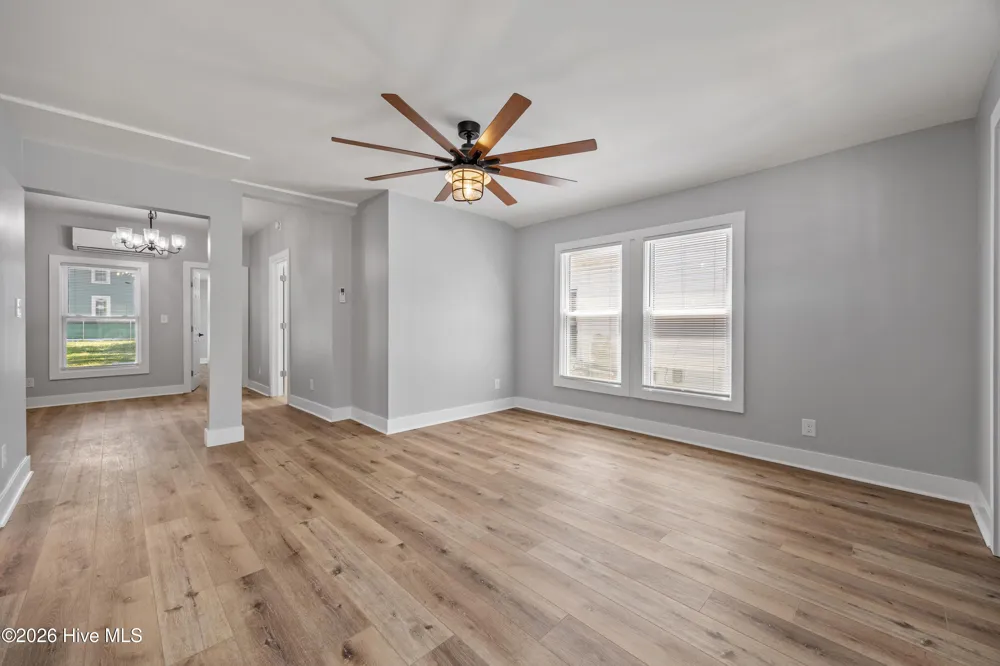 723 Market Street Washington, NC 27889