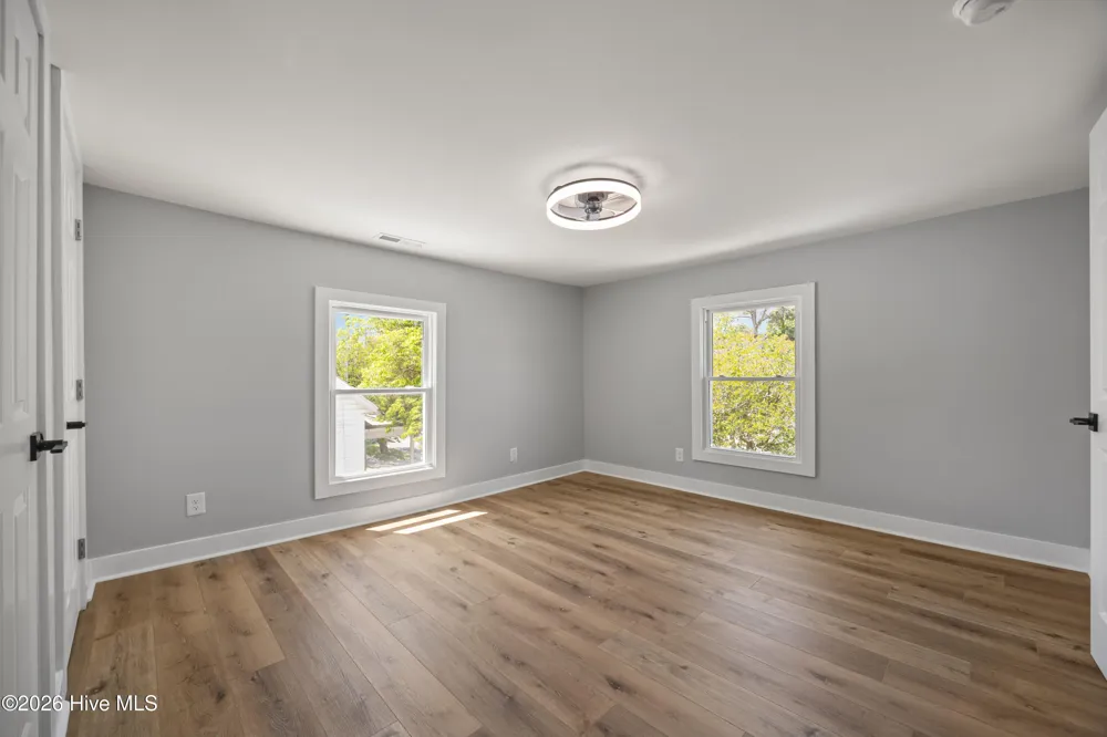 723 Market Street Washington, NC 27889