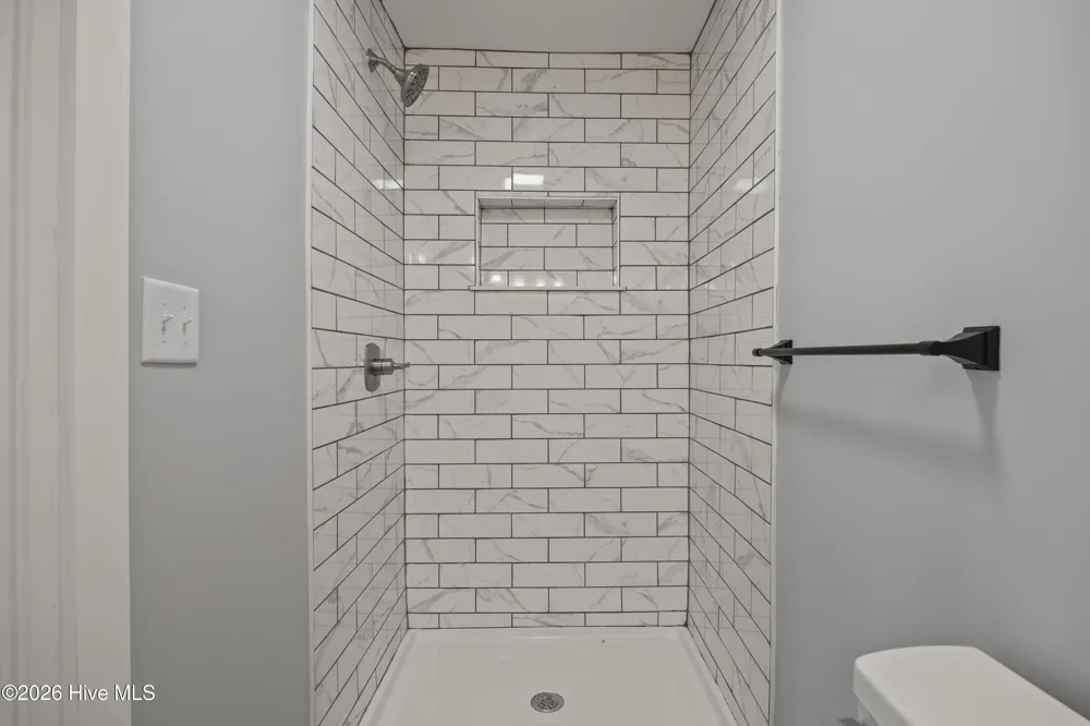 723 Market Street Washington, NC 27889