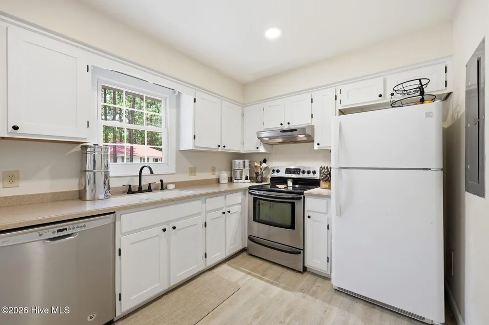 133 Villa Drive West End, NC 27376