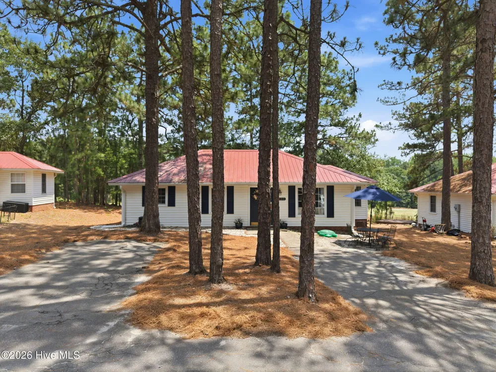 133 Villa Drive West End, NC 27376