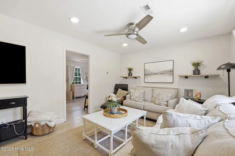 133 Villa Drive West End, NC 27376