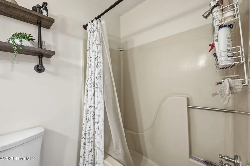 133 Villa Drive West End, NC 27376